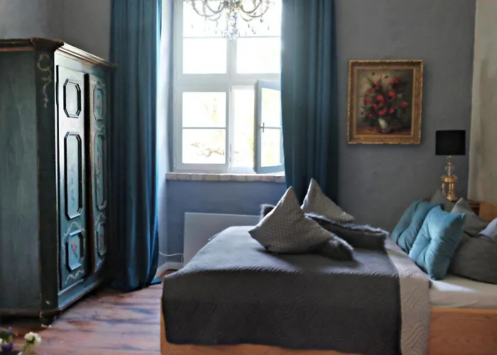 Event- Kultur & Kunst Schloss Neuenhagen Uebernachten Im Denkmal Guest house