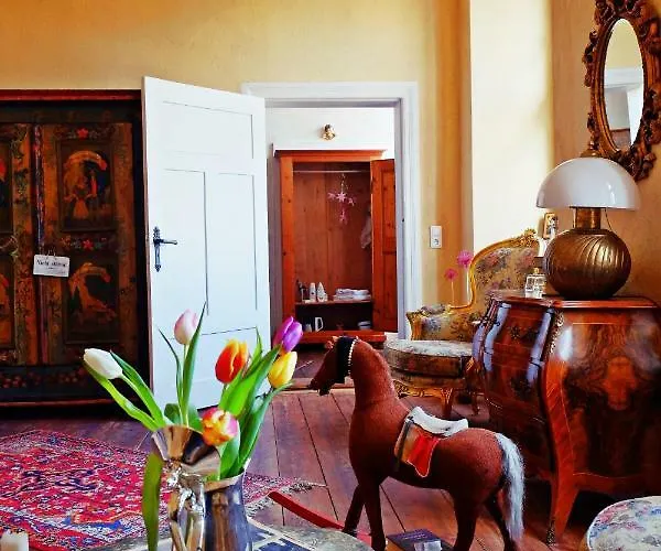 Event- Kultur & Kunst Schloss Neuenhagen Uebernachten Im Denkmal 3*