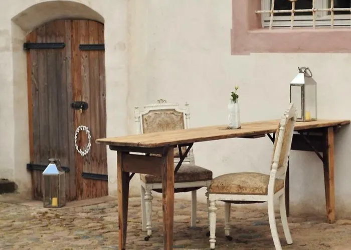 Guest house Event- Kultur & Kunst Schloss Neuenhagen Uebernachten Im Denkmal