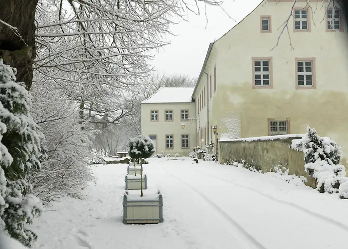 Event- Kultur & Kunst Schloss Neuenhagen Uebernachten Im Denkmal 3*